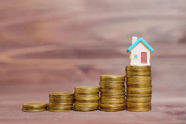 Bundle and Save: Demystifying Multi-Policy Discounts in Home Insurance
