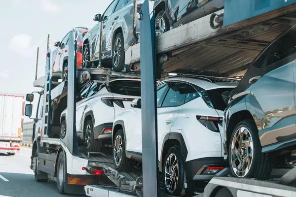 Comparing Car Shipping Options: Enclosed vs. Open Transport