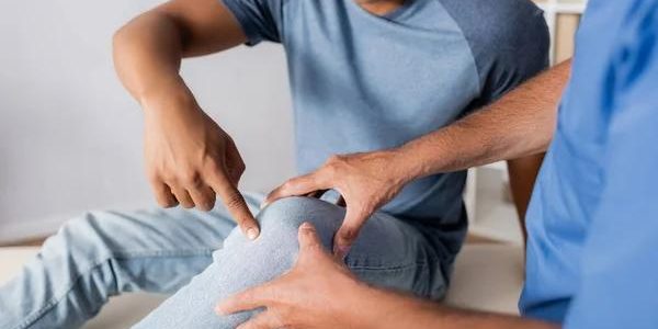 Best Knee Injury Doctor Houston Specialists: Diagnosis to Treatment