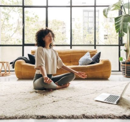 How Mindfulness Supports Deep Sleep